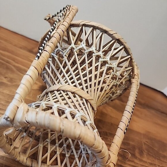Vintage Peacock 11" Chair Tan Wicker Rattan‎ Home Decor Plant Stand Doll Chair - Picture 12 of 12